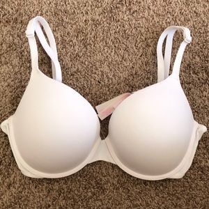 Victoria’s Secret wear everywhere push up bra